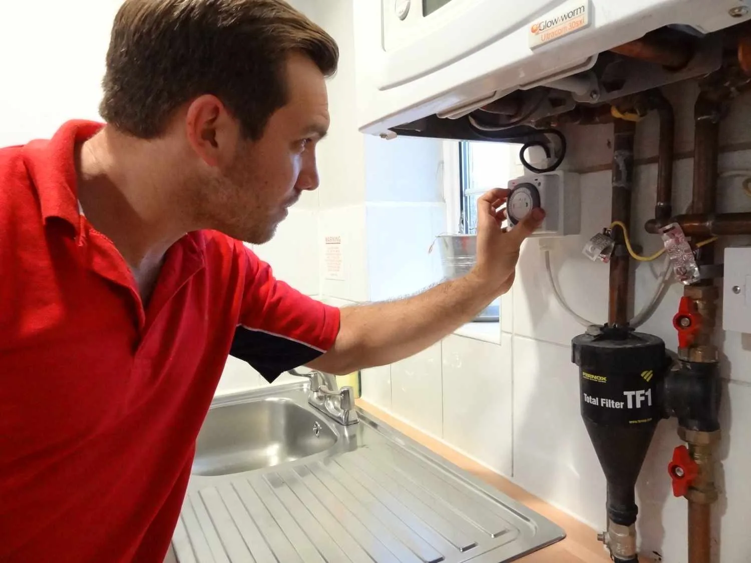 Pinner Plumbers 247 engineers on site in Pinner